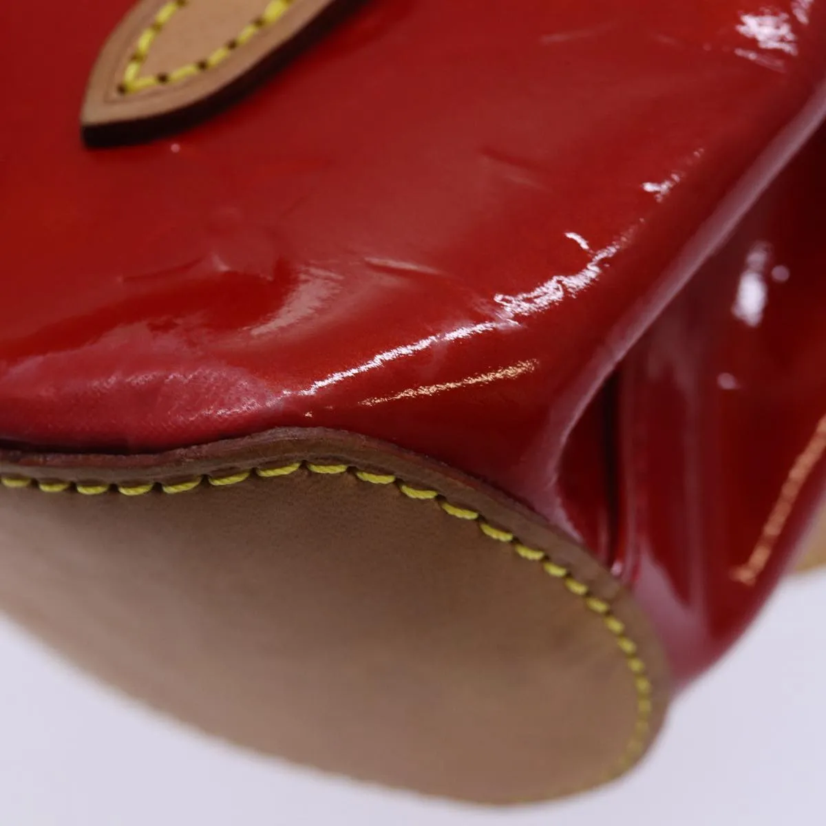 LOUIS VUITTON Monogram Vernis Biscayne Bay PM Bag Rouge M91291 LV 85002
