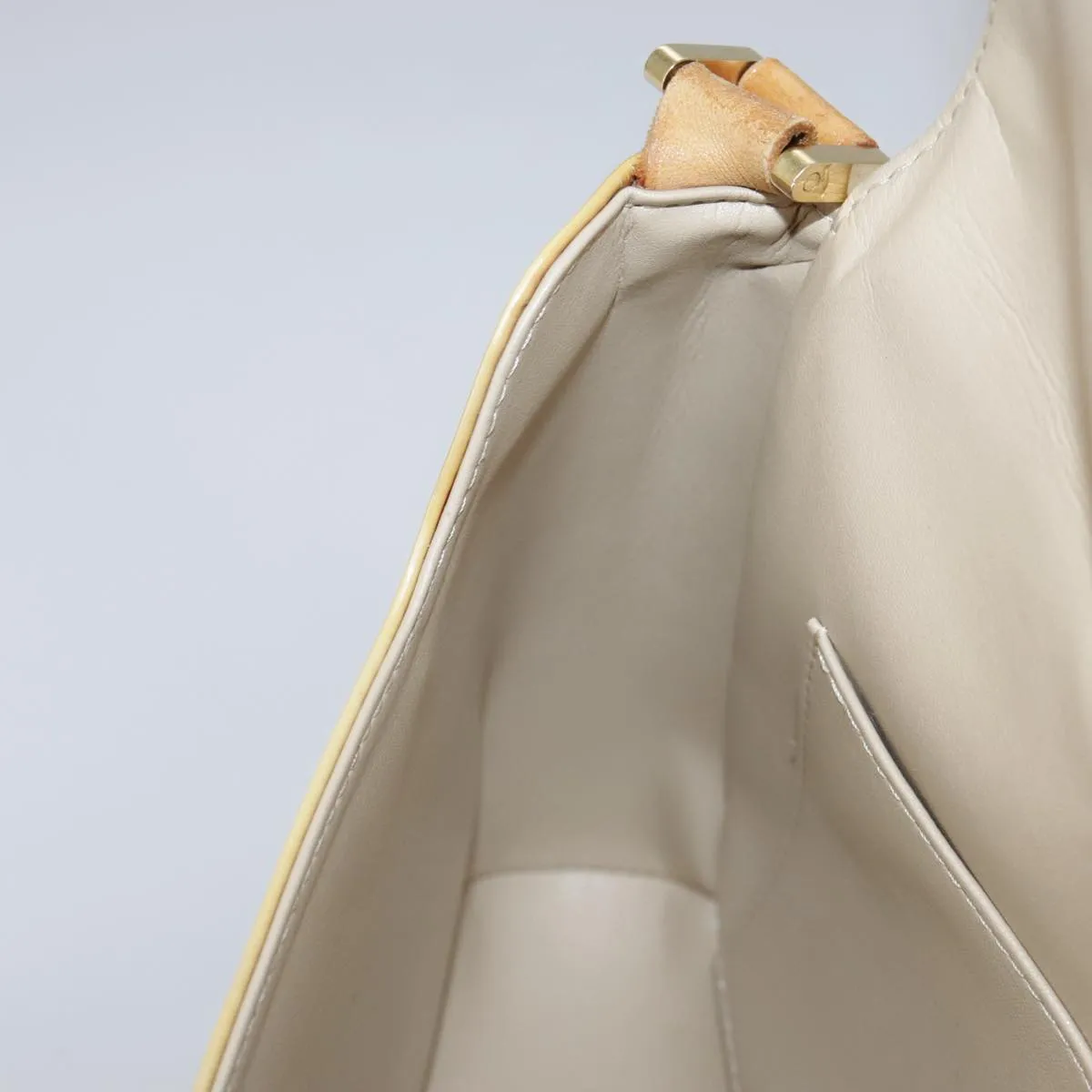 LOUIS VUITTON Monogram Vernis Thompson Street Bag Beige M91301 LV 110743