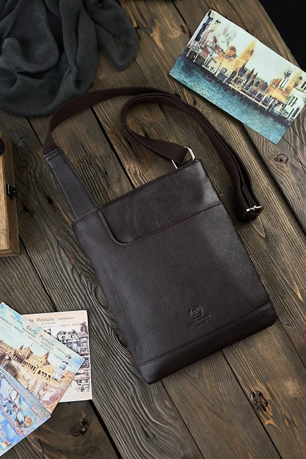 Natural leather bag