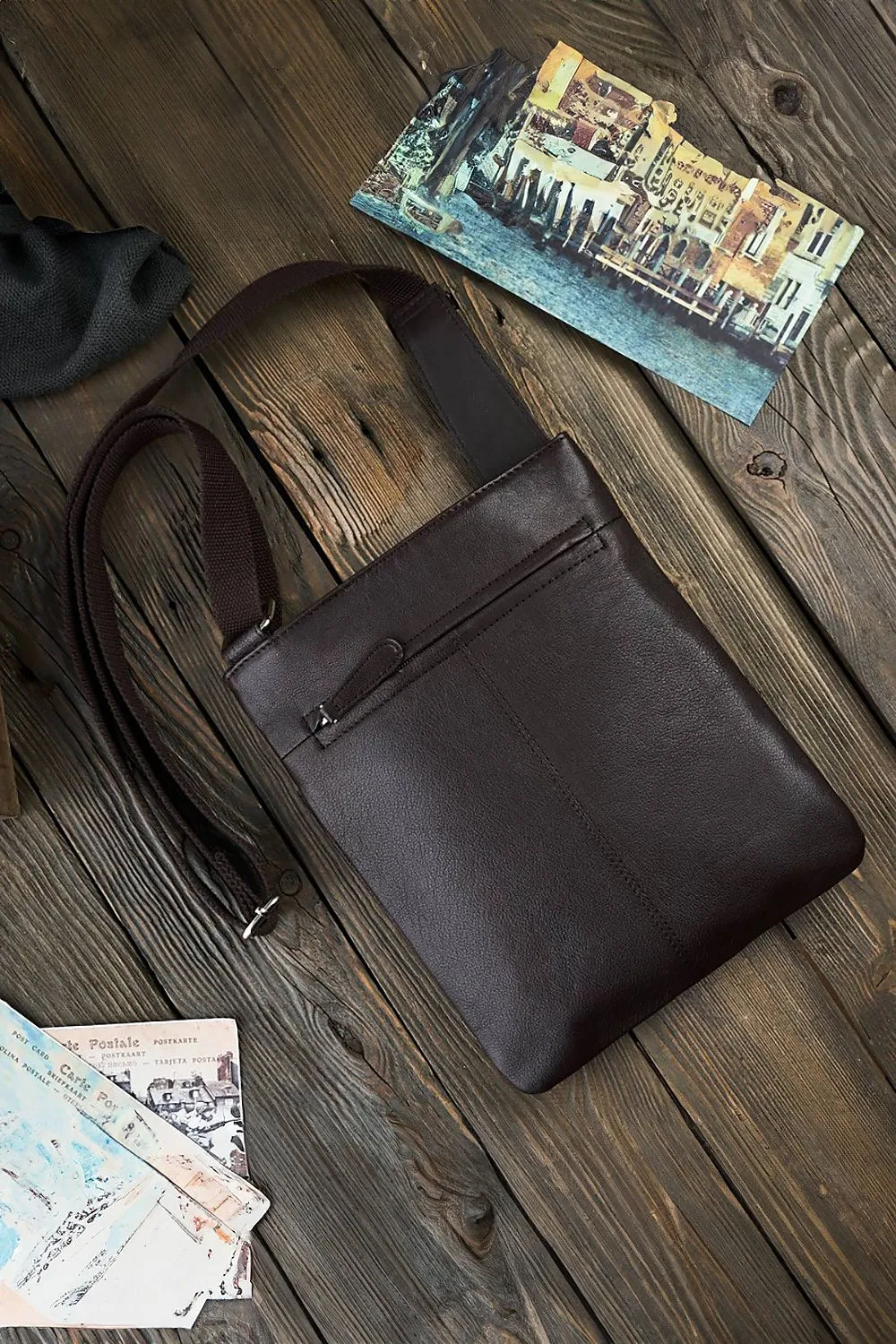 Natural leather bag