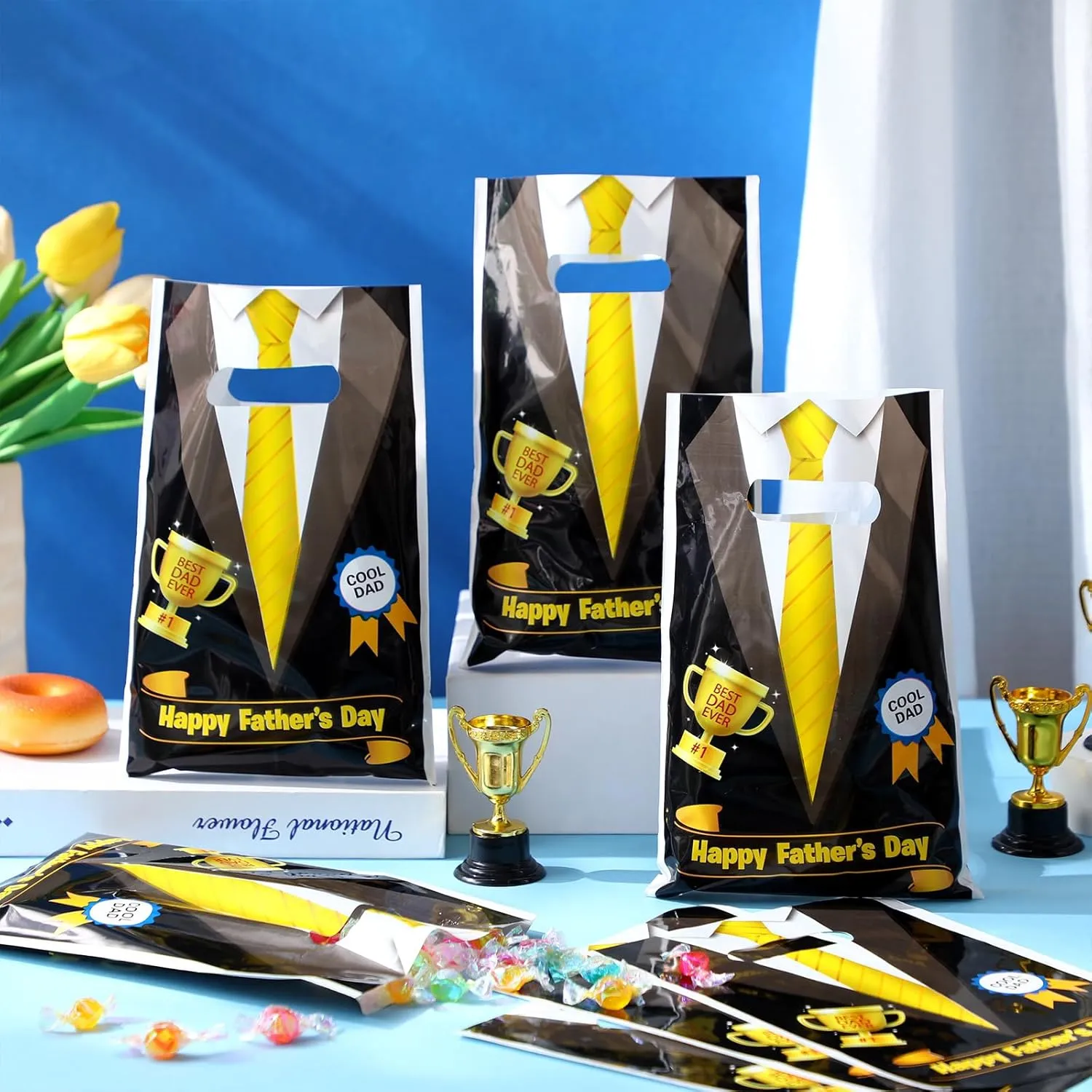 Spakon 100 Pcs Father's Day Gift Bags with Handle Happy Father's Day Plastic Goody Treat Party Favor Bags for Dad Theme Party Birthday Supplies, Black, 9.84''x6.5''