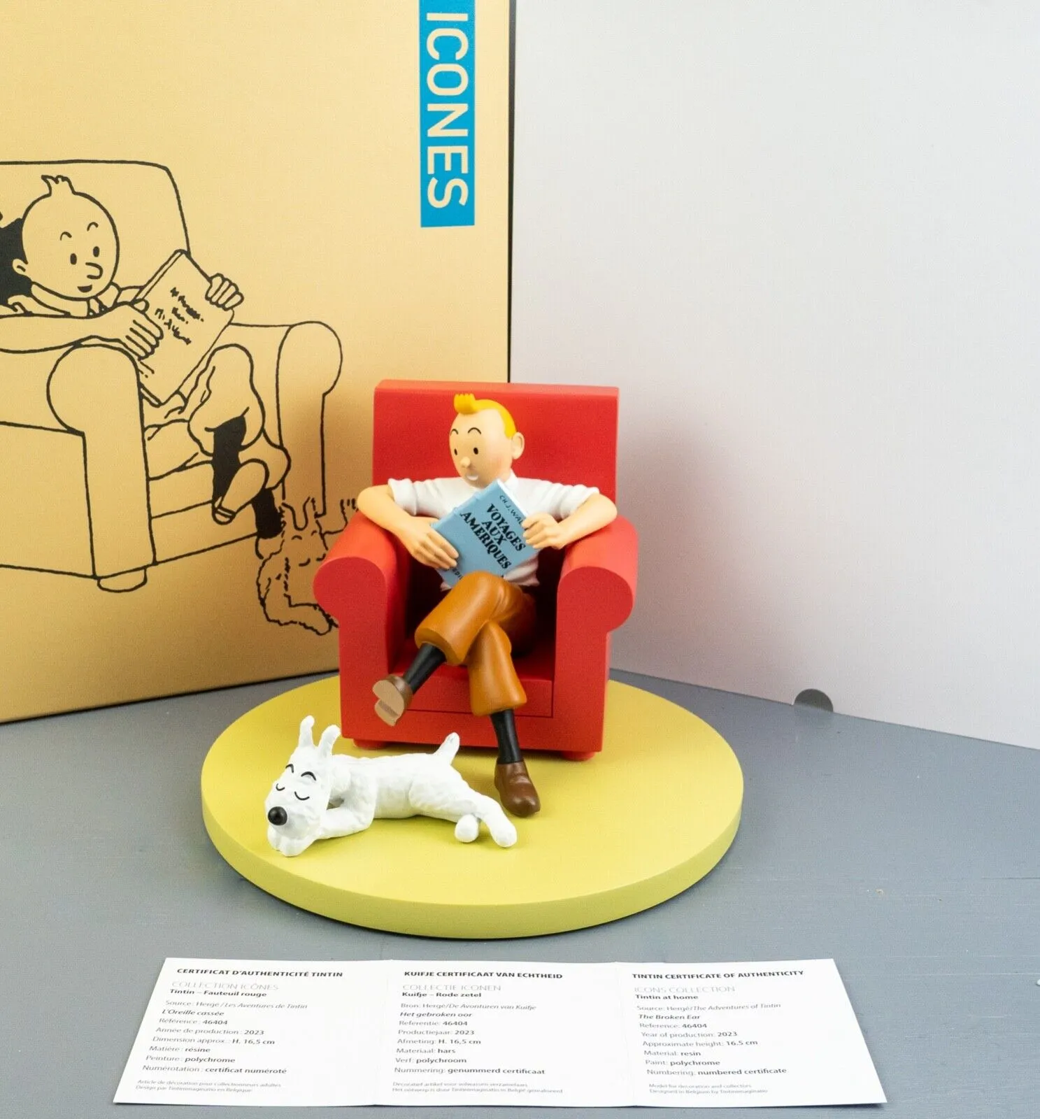 Statuette Moulinsart 46404 Tintin & Snowy @ home "Les Icones" 16cm Resin Model