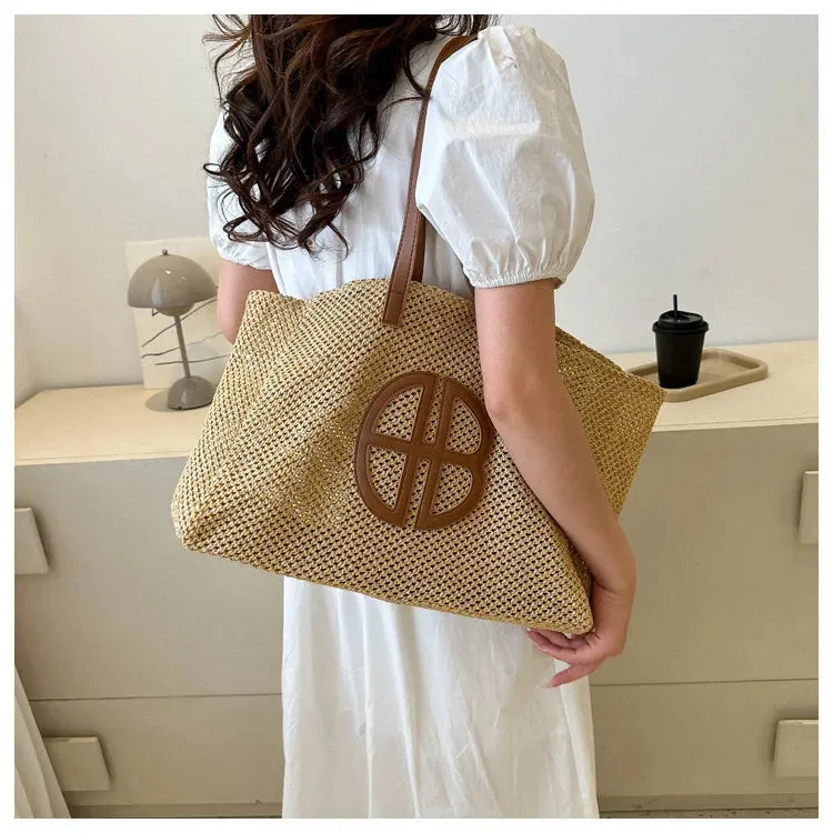 Veloria™ Hollow Straw Shoulder Bag